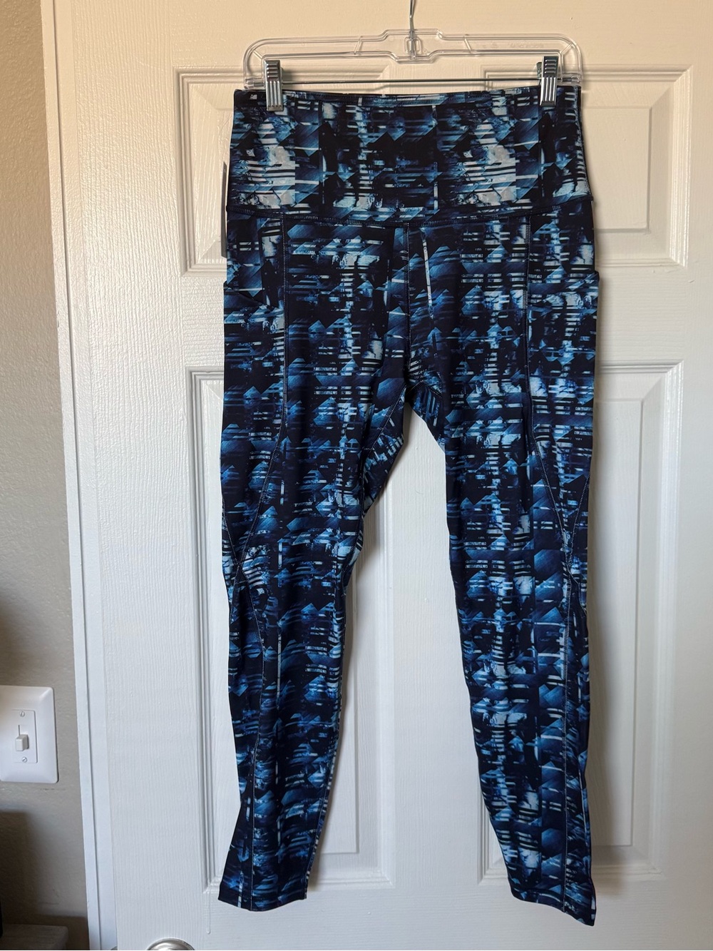 Blue & Black Print Leggings